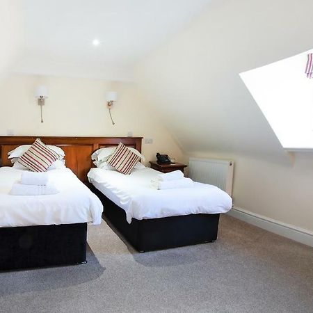 The Bishops Table Hotel Farnham  Exterior photo