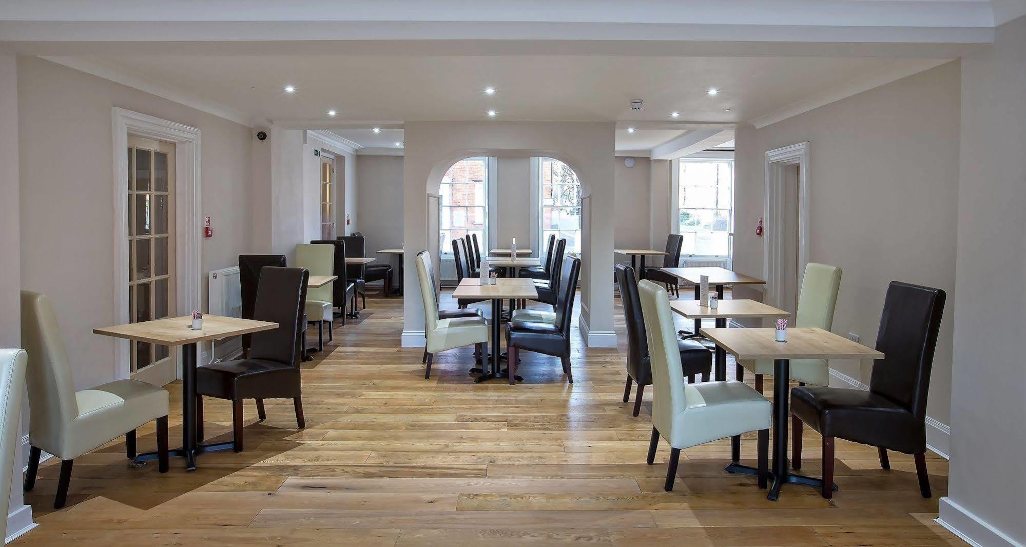 The Bishops Table Hotel Farnham  Exterior photo